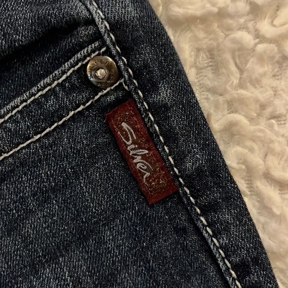 Silver Tuesday Jeans size 28 x 33 excellent condition - Picture 4 of 7